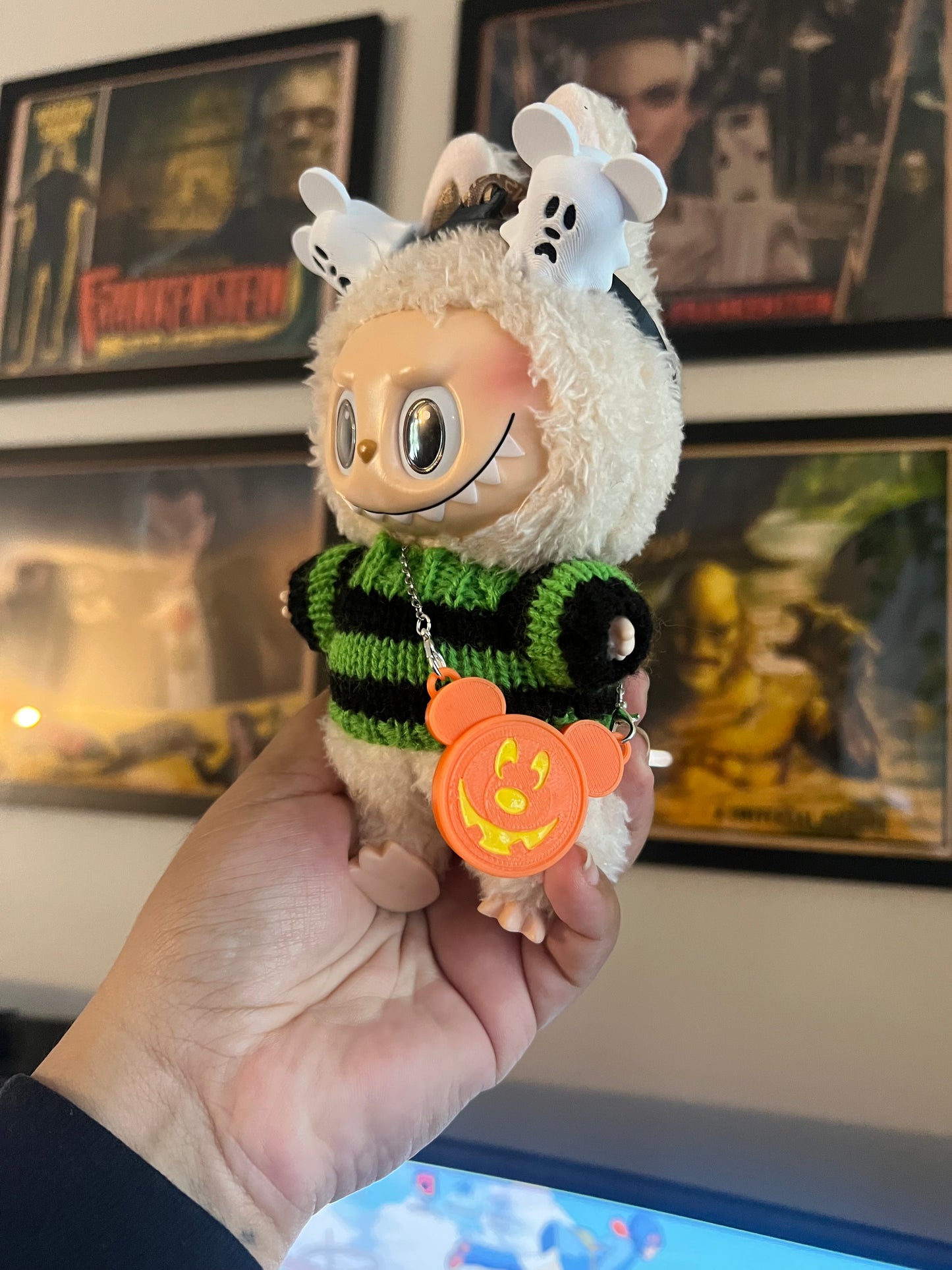 Labubu Disney Ghoul Kit