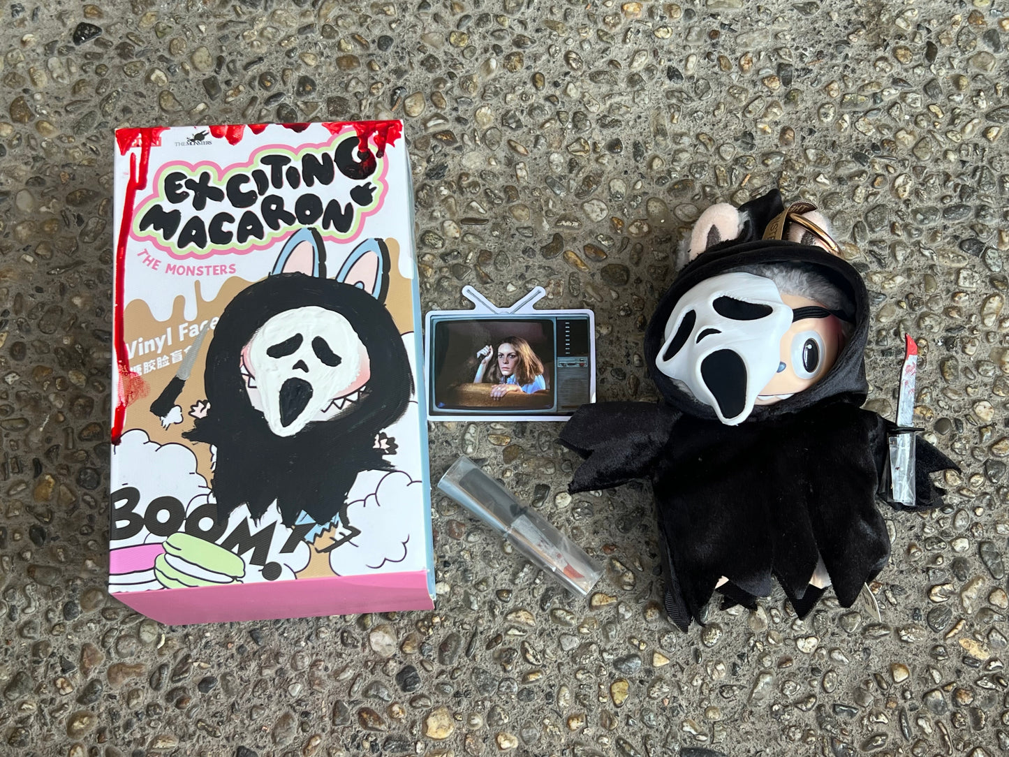 Ghostface Limited Edition Costume Bundle
