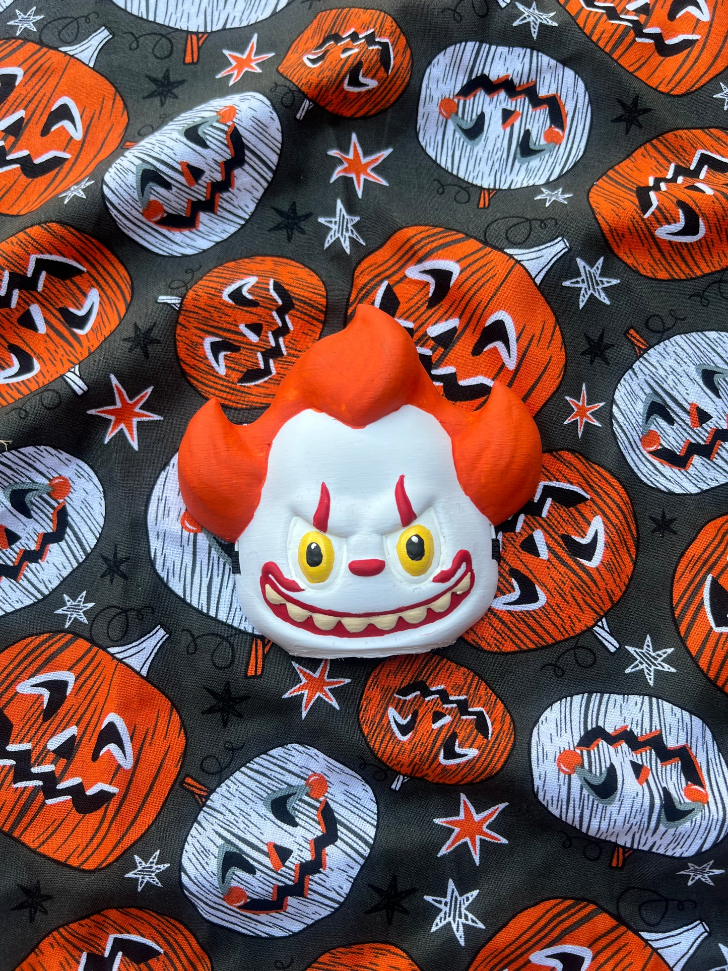 Pennywise horror labubu mask Acessory